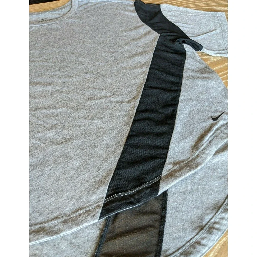 Nike Women's Size S Bonded Mesh Jersey Tee (Black/ Gray)